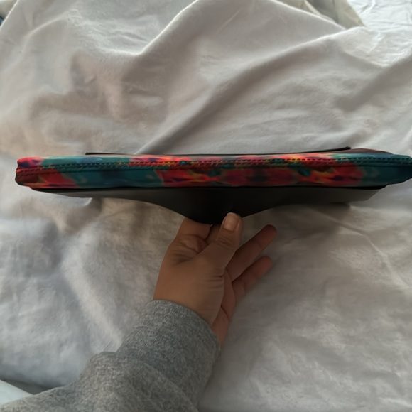 Zara • Trafaluc Collection Envelope Clutch - Picture 3 of 7